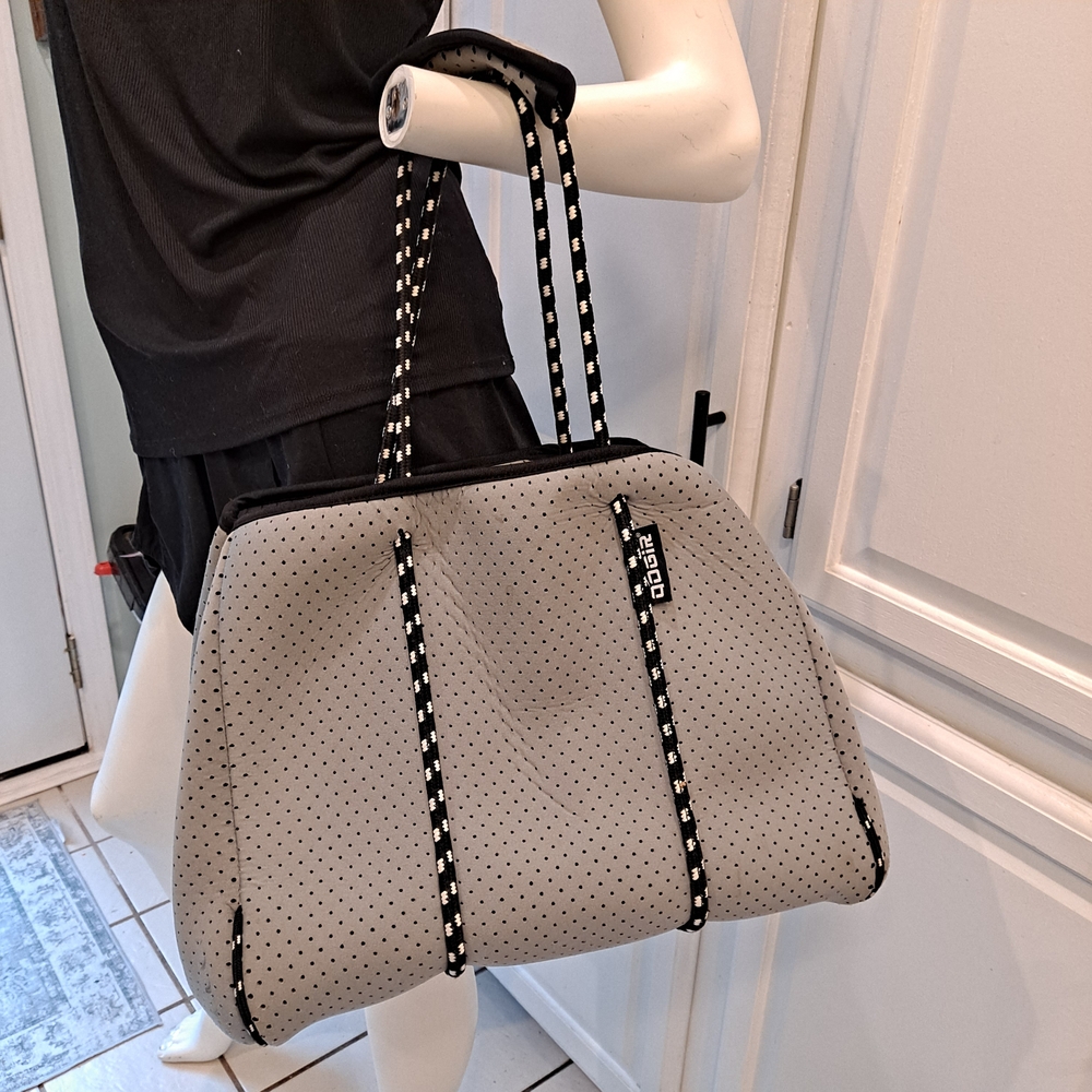Qogir Gray Tote Bag with Black Accents